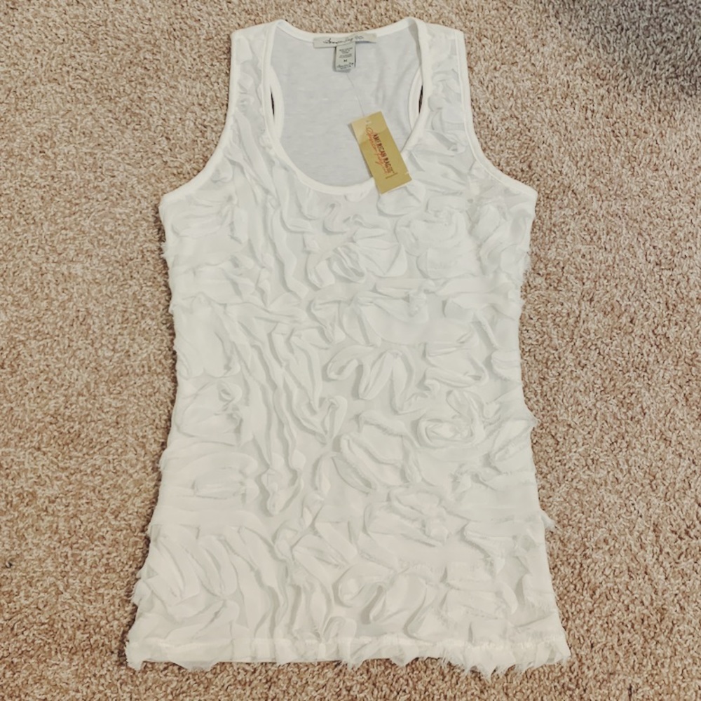 NWT WHITE RUFFLE DETAILED TANK